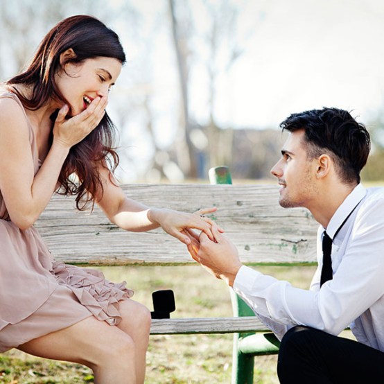 wedding-etiquette-tips-for-brides-engagement-fill-in-600